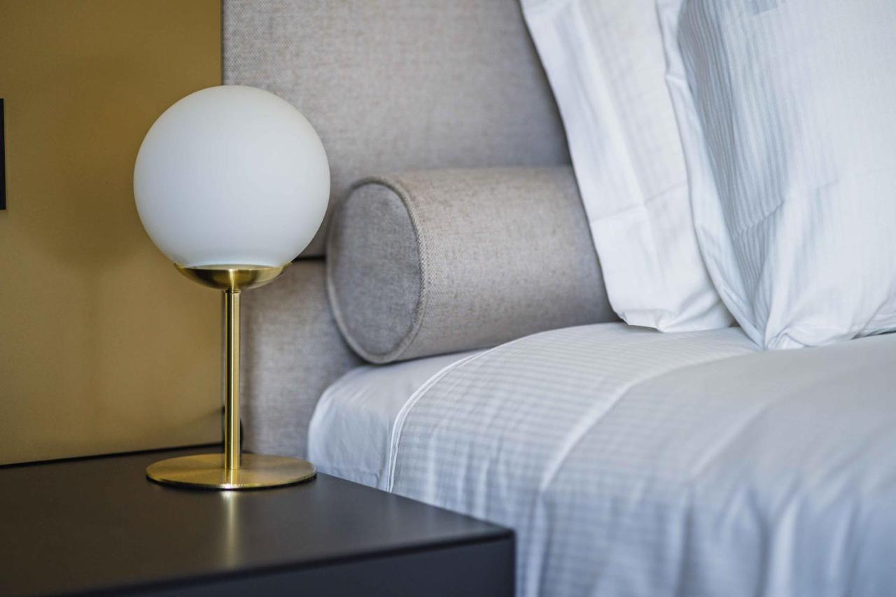 Gaby Lake Suites Como Eksteriør billede