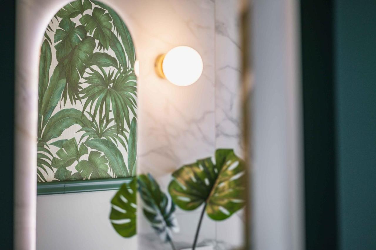 Gaby Lake Suites Como Eksteriør billede