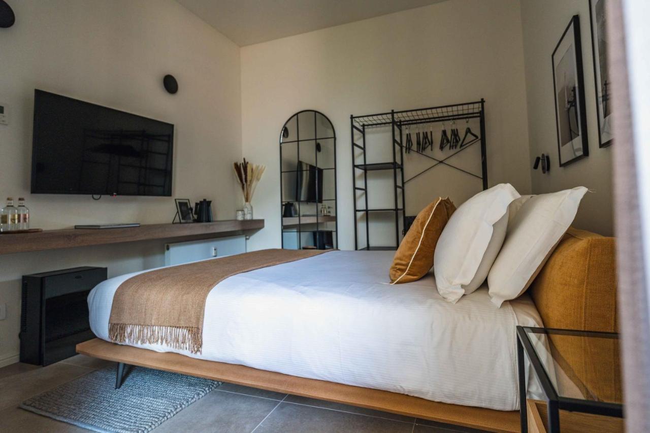 Gaby Lake Suites Como Eksteriør billede